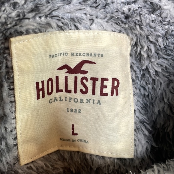 Hollister Cowl Neck Sweatshirt - Picture 2 of 3